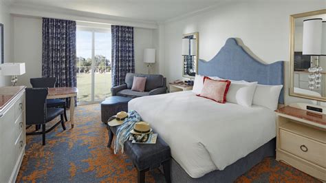 Luxury Orlando Accommodations | Loews Portofino Bay Hotel