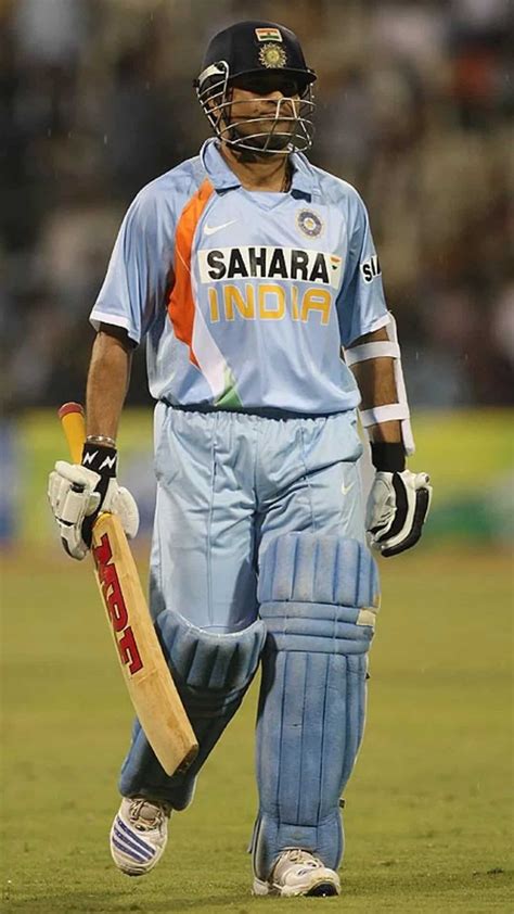 Bowlers who dismissed Sachin Tendulkar the most number of times in ...