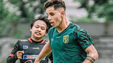 BIO DATA Bruno Moreira Persebaya Surabaya Player Who Viral Defended Bonek, Contract will expire ...