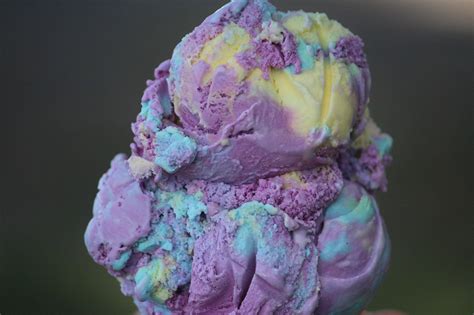 Here is my Moon Mist flavored ice cream. [3110× 2073] : FoodPorn