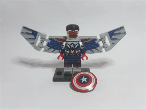 Lego Marvel Minifigures, Hobbies & Toys, Toys & Games on Carousell