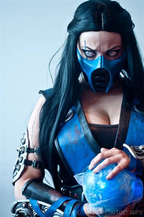 Sub Zero cosplay by Jaycee | Mortal kombat cosplay, Cosplay, Comic con cosplay