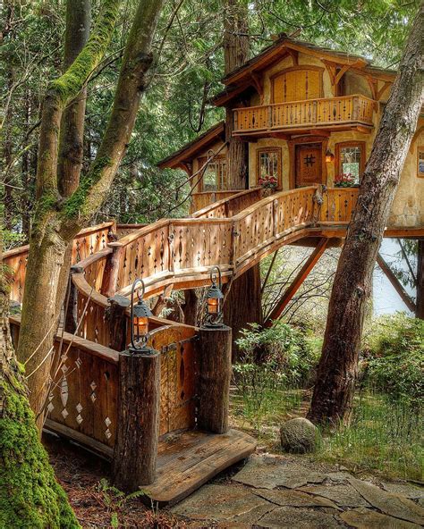 Fairytale treehouse : r/CozyPlaces