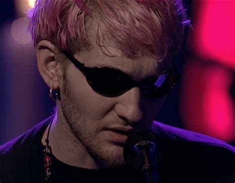 Layne Staley's shades during AiC's MTV Unplugged Show. Can anyone ID them? Heard he wore mainly ...