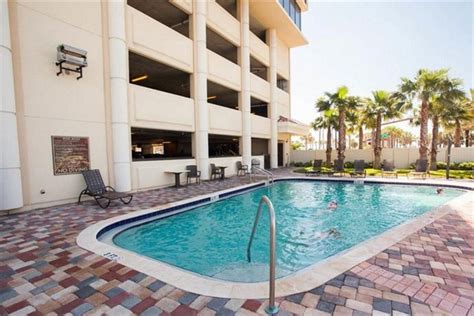 Pier House 60 Clearwater Beach Marina Hotel - Compare Deals