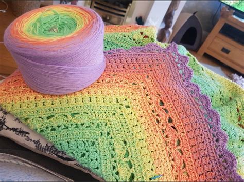 .Blanket done in Mandala yarn, pattern is Briar Rose from Hooked on Sunshine : crochet