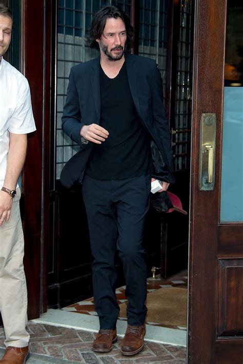 The 10 Best-Dressed Men of the Week | Best dressed man, Keanu reeves ...