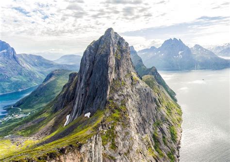 14 Best Hikes in Norway to Put on Your Bucket List – Earth Trekkers