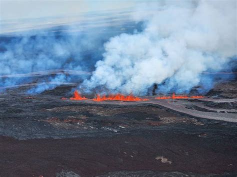 Mauna Loa eruption cuts access, power to Mauna Loa Observatory - West Hawaii Today