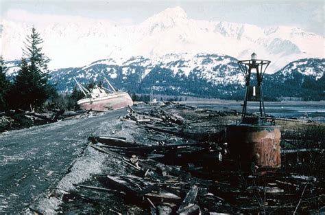 Alaska's Good Friday earthquake in shocking images, 1964 - Rare ...