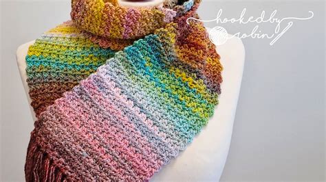 QUICK & EASY Crochet Scarf! 🤩 ONE ROW REPEAT 🤩 - YouTube