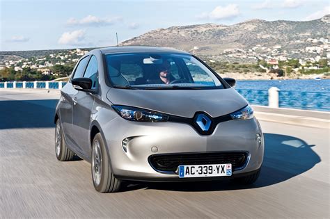 RENAULT ZOE Specs & Photos - 2013, 2014, 2015, 2016, 2017, 2018, 2019 ...