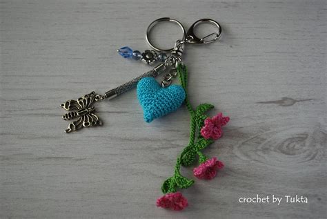 Crochet by Tukta: heart keychain