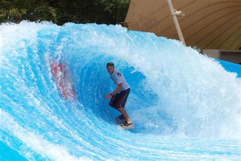 The Wave House - Surfing an Artificial Wave