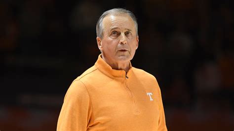 Tennessee basketball coach Rick Barnes, Vols fans react to Kentucky loss