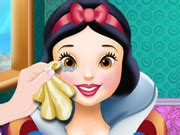 ⭐ Snow White Eye Treatment Game - Play Snow White Eye Treatment Online for Free at TrefoilKingdom