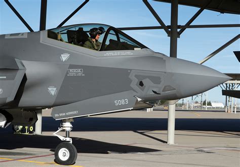 Crucial F-35 Computing Upgrade Sees New Cost Overrun and Delay - Bloomberg