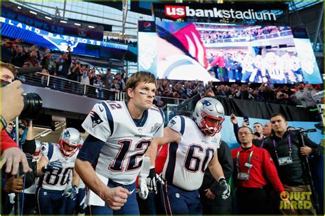 Super Bowl 2018 Photos: See Tom Brady & Nick Foles in Action!: Photo ...