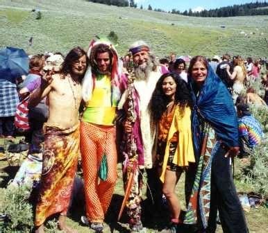 Hippies: The influence of music on fashion in the 1960s | Textile Magazine, Textile News ...