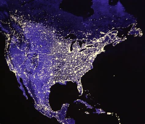 United States Of America At Night | The USA at night as seen from space. Pretty cool, right ...