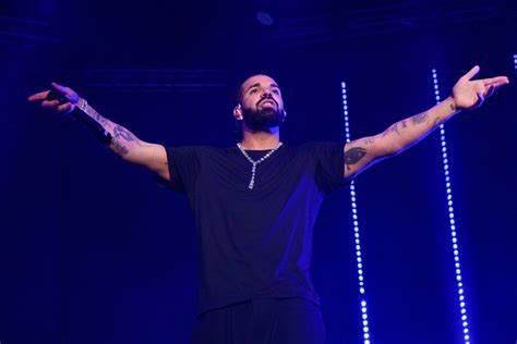 Drake Reveals New Album, 'For All the Dogs,' to Accompany Poetry Book