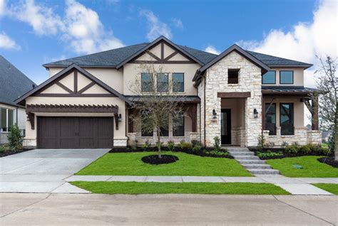 New Homes in Rowlett TX - New Construction Homes | Toll Brothers®