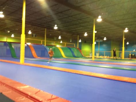 Jumping World Trampoline Park - Trampoline Parks - Houston, TX ...