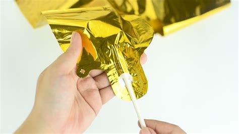 How To Deflate Foil Balloons