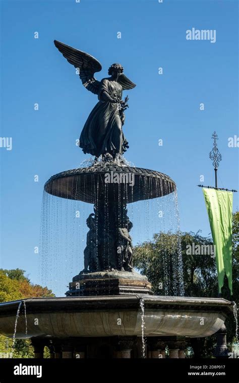 Angel fountain central park hi-res stock photography and images - Alamy