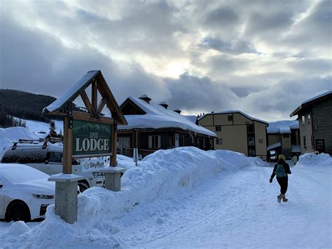 APEX MOUNTAIN RESORT: BASE TO VERTICAL AND VINTAGES - Gonzo Okanagan ...