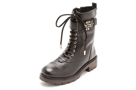 100 Flat Boots for Fall | Teen Vogue