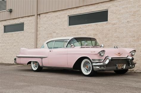 Cadillacs Cadillac, Vintage Cars, Antique Cars, American Classic Cars, Pretty Cars, Pink Houses ...