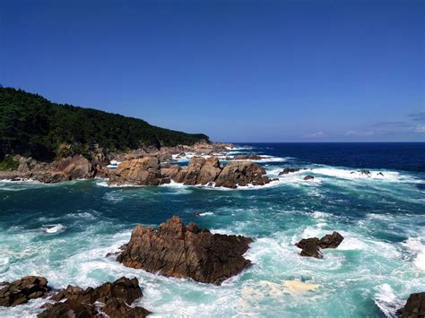 Rocky coastline of Kuji, Japan. [4032x3024]. [OC] : r/EarthPorn