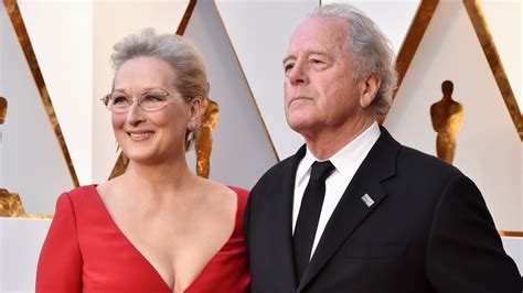 Meryl Streep's shocking relationship news | OverSixty