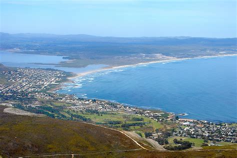 Walker Bay, Western Cape, South Africa (with Map & Photos)