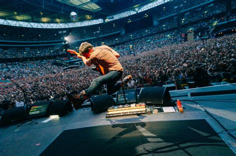 Blur wow Wembley in a nostalgic show – Brighton and Hove News