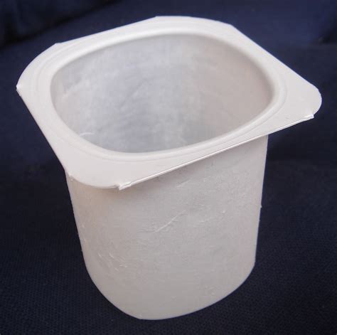 File:Envase de yogur.jpg - Wikimedia Commons