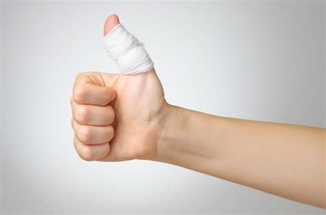 Sprained Thumb | Cause and Recovery Time | OrthoIndy Blog