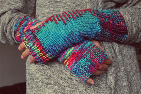 Free Images : pattern, colourful, color, blue, colorful, wool, sweater, thread, crochet ...