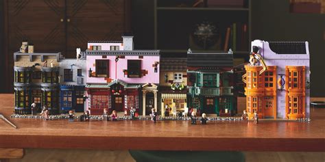 LEGO Diagon Alley debuts with 5,500-pieces, 12 minifigs, more - 9to5Toys