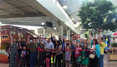 YS Chamber of Commerce Ribbon Cutting Event Yuba Sutter Mall's "New Play Area"