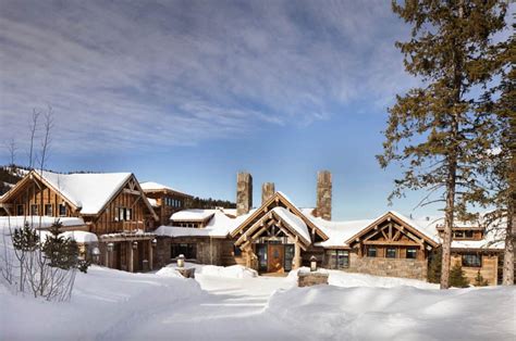 This rustic Montana getaway home has impressive mountain views