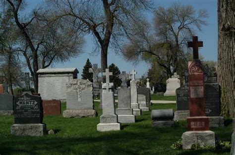 St. Mary Catholic Cemetery: Crosses