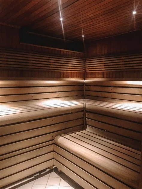 Finnish Sauna Etiquette - 8 Things Every Tourist Should Know!