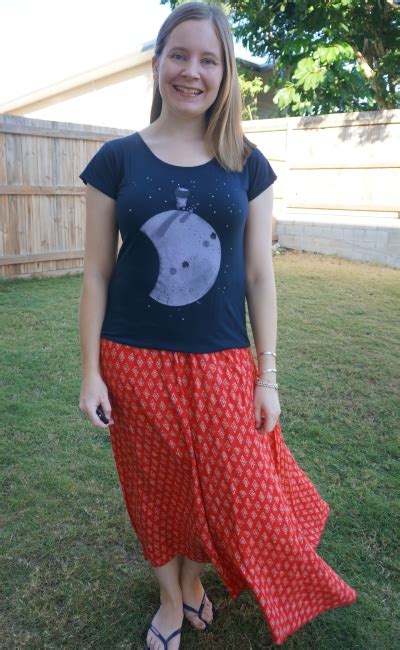 Away From Blue | Aussie Mum Style, Away From The Blue Jeans Rut: Two Ways To Wear a Graphic Tee ...