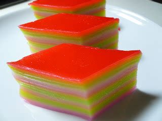 My Kitchen Snippets: Nyonya Kuih Lapis