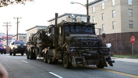 Megatron Armored rusty Mack Titan 10 wheeler fuel tank truck ...