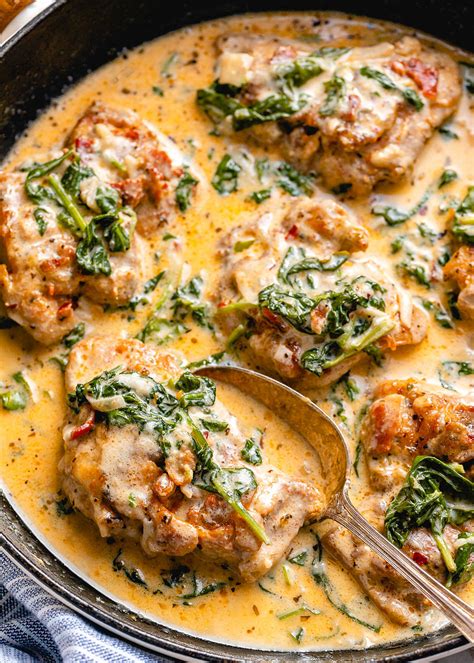 Garlic Butter Chicken Recipe with Creamy Spinach and Bacon – Best Chicken Recipe — Eatwell101