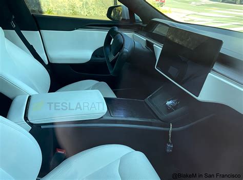 Tesla Model S Plaid photos shows clearest look at new interior to date