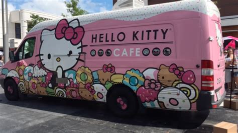 Hello Kitty food truck sells out, leaving a line of crying kids - Chicago Tribune